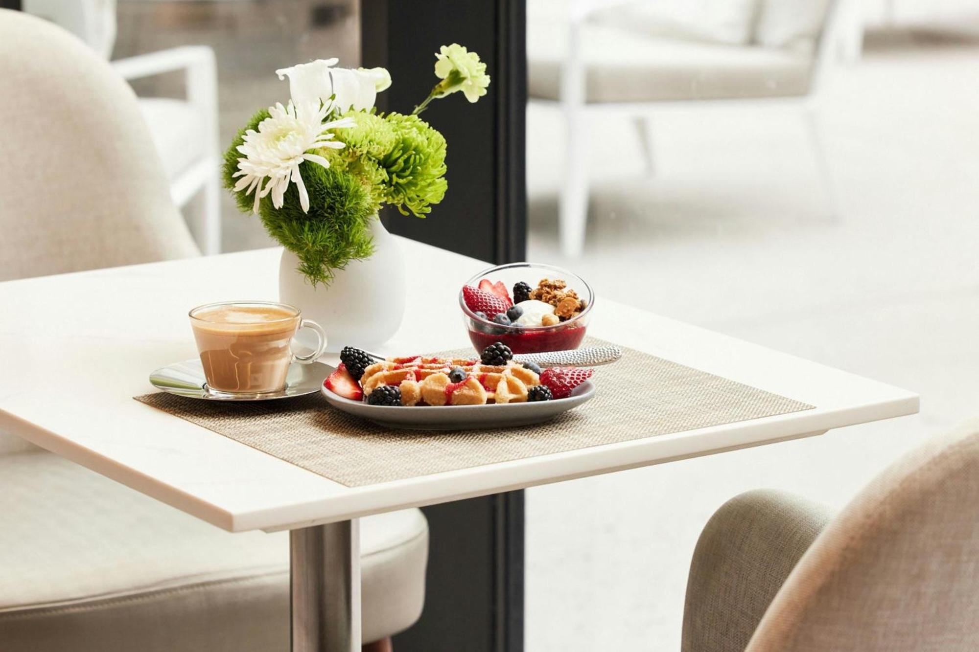 Ac Hotel By Marriott Dallas By The Galleria Екстер'єр фото