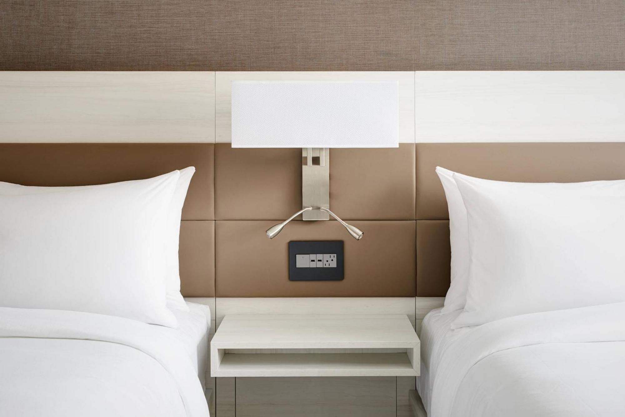 Ac Hotel By Marriott Dallas By The Galleria Екстер'єр фото